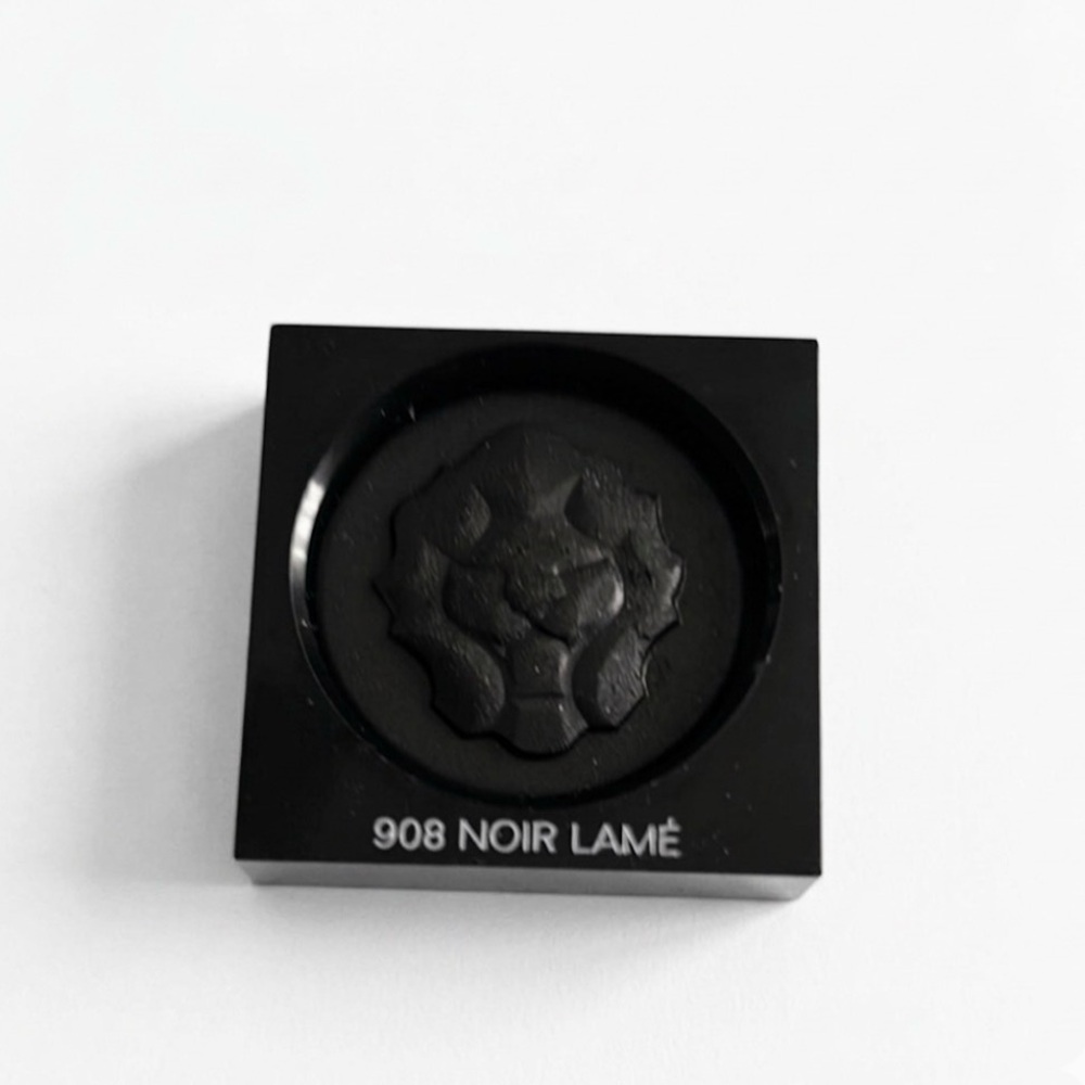 CHANEL Eyeshadow